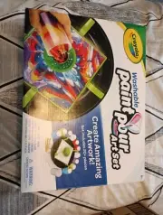 Crayola Washable Paint Pour Art Set Outside Box Damaged