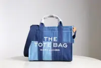 在飛比找Yahoo!奇摩拍賣優惠-MARC JACOBS- the traveler tote