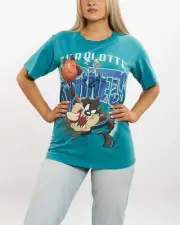 Vintage 1995 NBA Charlotte Hornets Taz Devil Tee XS