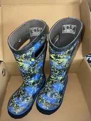Bogs Rain Boots-Kids Size 10-Micro-cam style- Blue Multi Colr NWB Free Shipping!