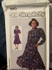 Simplicity Dress Pattern #7690 Sizes 12-14-16 Unused & Uncut