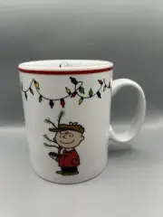 Peanuts Retro Charlie Brown Linus And Snoopy Mug With Christmas Tree Lights NEW
