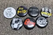 7 x Badges Pins. Sex Pistols, Led Zeppelin, David Bowie, The Police, AC/DC, Tech