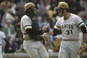 Pittsburgh Pirates Manny Sanguillen and Dave Giusti victorio - 1972 Old Photo