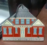 CATS MEOW CARNEGIE LIBRARY CHRISTMAS ORNAMENT (Signed, 1995, Retired) NEW