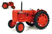 Model Universal Hobbies tractor Nuffield Universal Scale 1:16 vehicles
