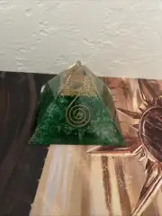 Spiritual Elementz Reiki Charged Chakra Healing Green Aventurine Orgone Pyramid
