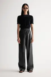 Mochi Knit Tee Black Size 6 | Elka Collective