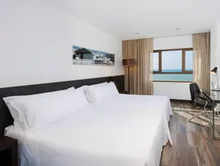 TRYP卡迪茲德卡萊塔酒店Tryp Cádiz La Caleta Hotel