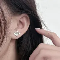 在飛比找momo購物網優惠-【KT DADA】純銀耳環 字母耳環 方形耳環 耳釘 簡約耳