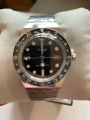 Timex Q Reissue 38mm Silver Stainless Steel Case, Silver Stainless Steel...