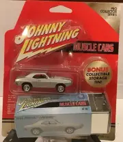 Johnny Lightning Pro Collector Firebird & Storage Tin 1967 Pontiac & Die Cast