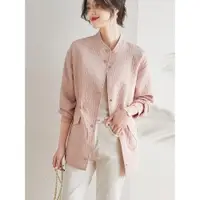 在飛比找ETMall東森購物網優惠-小香風粉色設計感中長款風衣外套