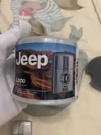 在飛比找Yahoo!奇摩拍賣優惠-2000年雙底刻jeep60周年紀念版zippo（盒說齊全品