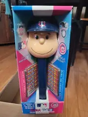 Minnesota Twins Giant Charlie Brown Peanuts PEZ dispenser NIB