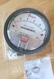 Dwyer 1020-10 Magnehelic Differential Pressure Gauge, Range 0-20' W.C., Minor