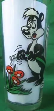 1976 Pepe Le Pew & Daffy Duck Pepsi Glass - Mint