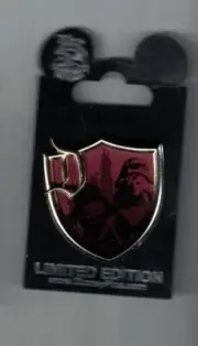 Disney DL Surprise Crest Snow White & the Seven Dwarfs Pin Le 750