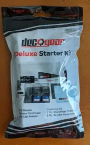 DECOGEAR Deluxe Starter Kit Card Reader, Memory Card Case, Cleaning Kit