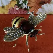 BEE Trinket Box, hinged, beautifully jeweled, enameled, NIB 4114