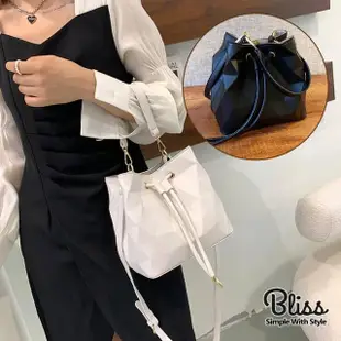 【Bliss BKK】幾何菱格皺褶抽繩水桶包 斜背包 肩背包 束口包 水桶包(附防塵袋 2色可選)