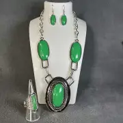 Green Oval Hook Dangle Earrings Stretch Band Ring Oval Pendant Necklace