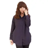 在飛比找Yahoo奇摩購物中心優惠-長版襯衫--女人的柔性美-側抓皺雙口袋造型長袖長版襯衫(黑.