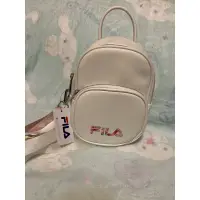 在飛比找蝦皮購物優惠-FILA 經典小型後背包(附鑰匙圈) 基本款 休閒包