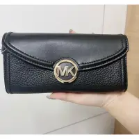 在飛比找蝦皮購物優惠-全新MICHAEL KORS 金LOGO翻蓋長夾 MK