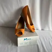 Mixx Shuz Womens Orange Shoes Size 7