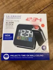 LA CROSSE Projection Alarm Clock With Indoor Temperature And Calendar