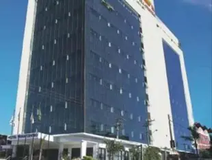 普拉亞塞羅酒店