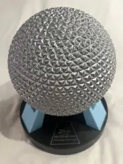 Walt Disney World 2000 Epcot Center Spaceship Earth Geosphere Globe Model NEW