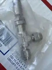 1/8 Tube 316ss Low Flow Angle Pattern Metering Valve Swagelok SS-SS2-A