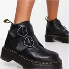 NEW Dr. Martens Devon Heart Boots Size 6 Black Leather