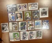 Pete Alonso (32) Card Lot Parallels - Insert - Base NY Mets