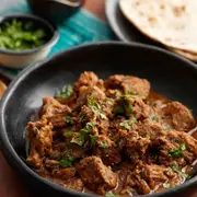 Grass Fed Lamb Rogan Josh Curry with Cauliflower Rice, Spinach, Onion and Capsicum 400g