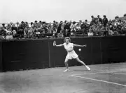 Tennis Pauline Betz in action Old Historic Photo