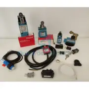 Honeywell BZ-2RQ18M-A2 Micro Switch Limit Switch A Piston with Roller 15A 12