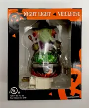 6" Halloween Night Light Green Witch w/Cauldron Spooky Decor - Adjustable Plug