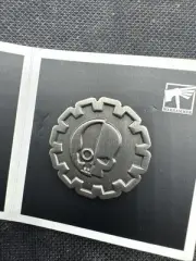 Koyo Warhammer 40K Pin Badge OOP Adeptus Mechanicus Mechanicum