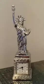 Statue Of Liberty Desk Mini Clock 4” Tall. As Is ..New In Box