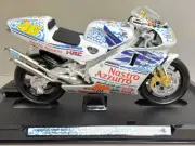 HONDA NSR 500 Valentino Rossi GP Italia Mugello 2001 Model Kit 1/10 Scale NOS