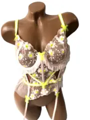 VS For Love & Lemons Embroidery Daisy Lace Bustier Corset Top Light Pink Large