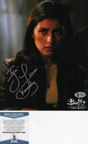 IYARI LIMON AS 'KENNEDY' SIGNED "BUFFY THE VAMPIRE SLAYER" OFFICIAL PHOT BECKETT