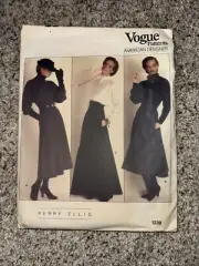 Vogue pattern 1239 American Designer Perry Ellis, Size 10, uncut