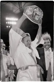 Larry Holmes Holding Ibf Championship Belt 1985 Old Boxing Photo