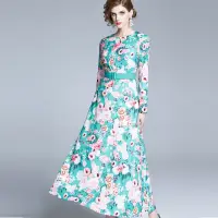在飛比找momo購物網優惠-【a la mode 艾拉摩兒】蒂芬妮藍滿版牡丹印花長洋裝(