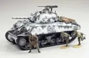Tamiya 35251 1:35 US M4A3 Shermanw/105mm Howitzer Military Tank Model Kit