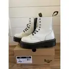 BRAND NEW DOC MARTENS JADON BOOT SMOOTH LEATHER PLATFORMS white boots